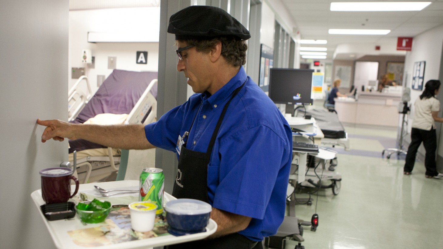 Food service delivering tray.